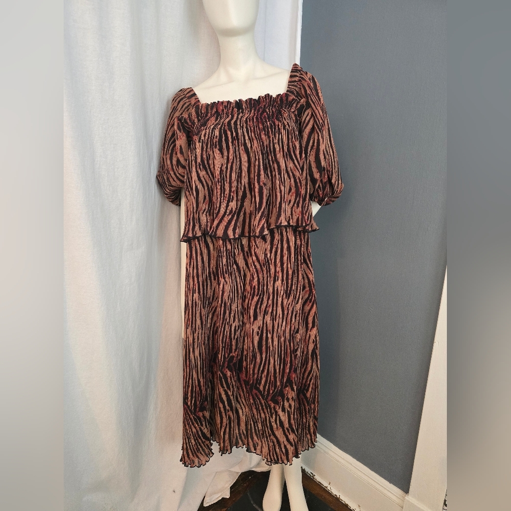 NWT GANNI TIGER ANIMAL PRINT TIERED PLEATED DRESS SZ 40 US 8/10